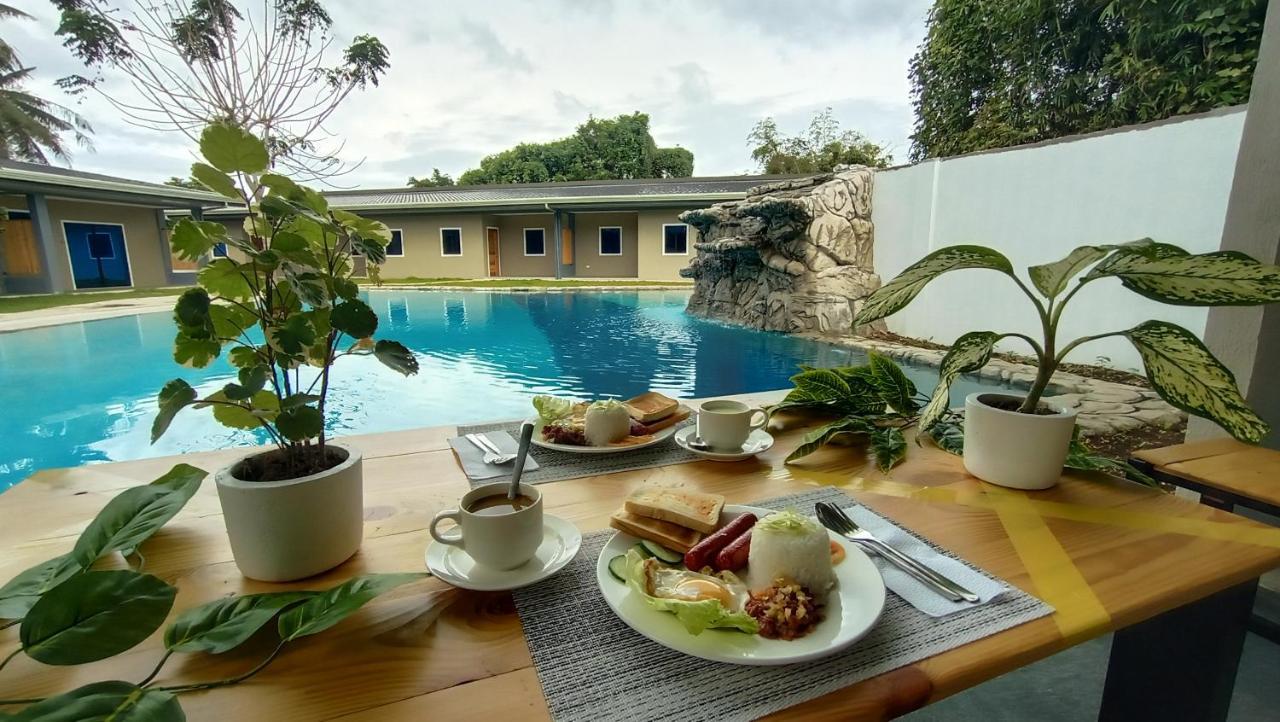 Resort Hidden Lagoon *
