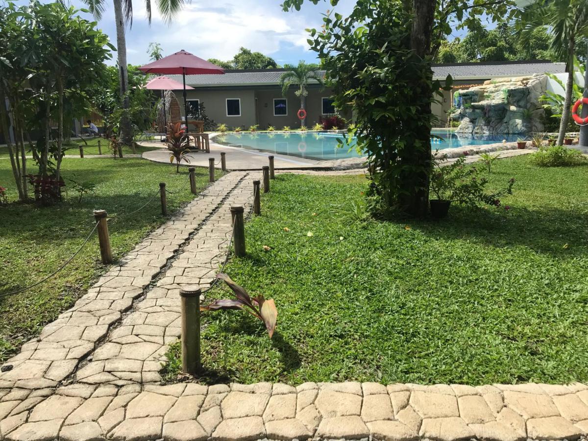 Hidden Lagoon Resort *